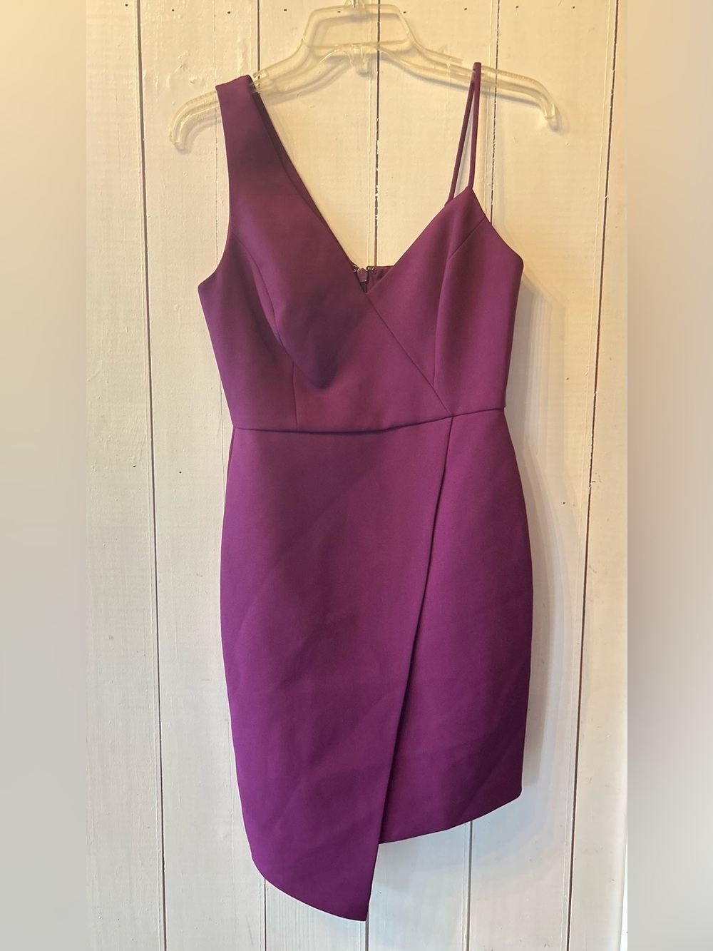 BCBGMaxAzria Magenta V‑Neck Asymmetric Mini Dress size4